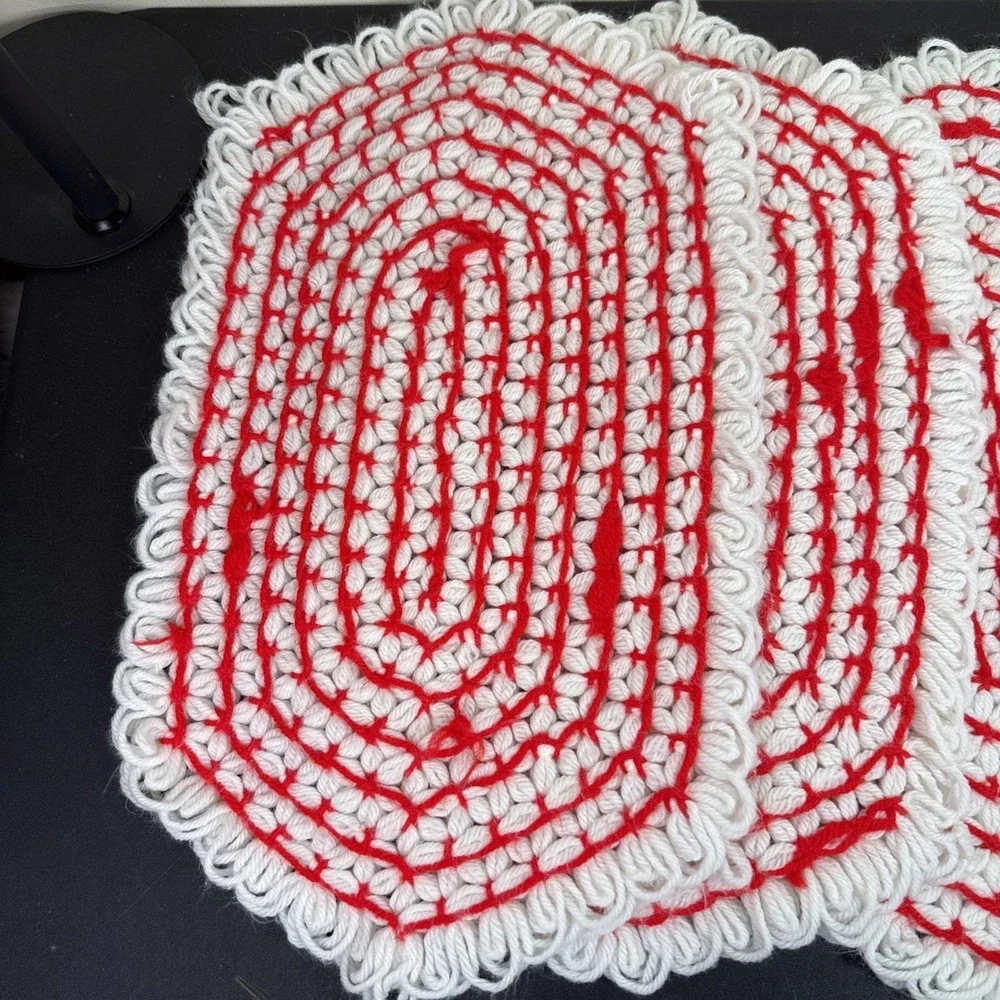 Vintage Hand-Crocheted Placemats Set‎ of 4 Red & White Oval 18